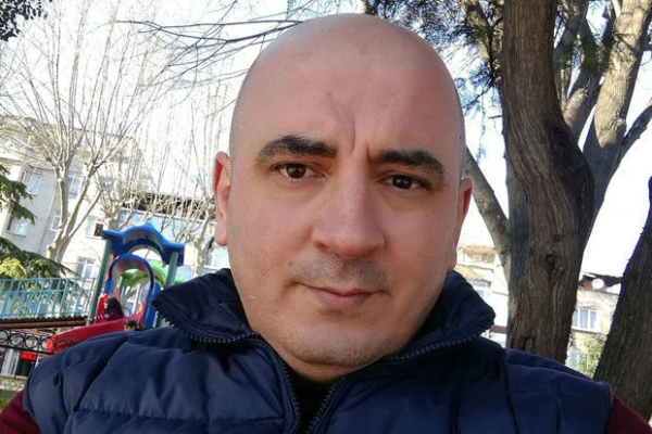 İşxan Verdyan: “Mən Azərbaycanın Xankəndi şəhərində yaşamaq və işləmək istəyirəm” - MÜSAHİBƏ
